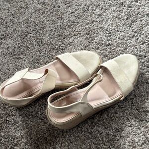 Elegant Cream Women's Sandals